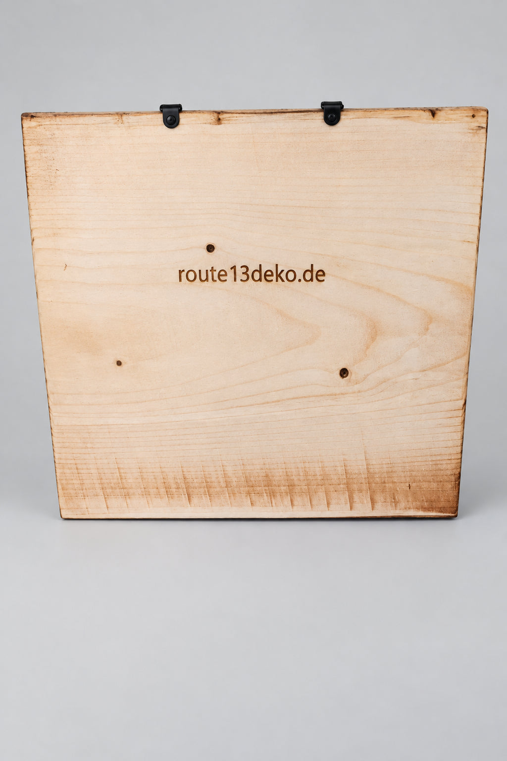 Holzbrett aus Fichte mit Schiefer und Rockmusik-Gravur