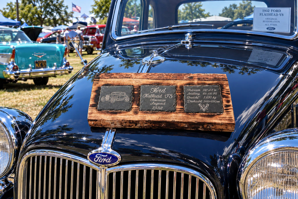Holzschild aus Fichte mit 3 gravierten Schieferplatten-Ford Flathead