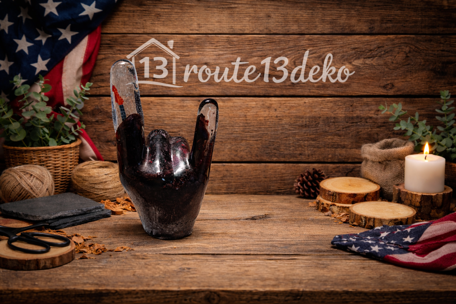 Rock Hand Pommesgabel Epoxidharz schwarz rot 11x5x4cm